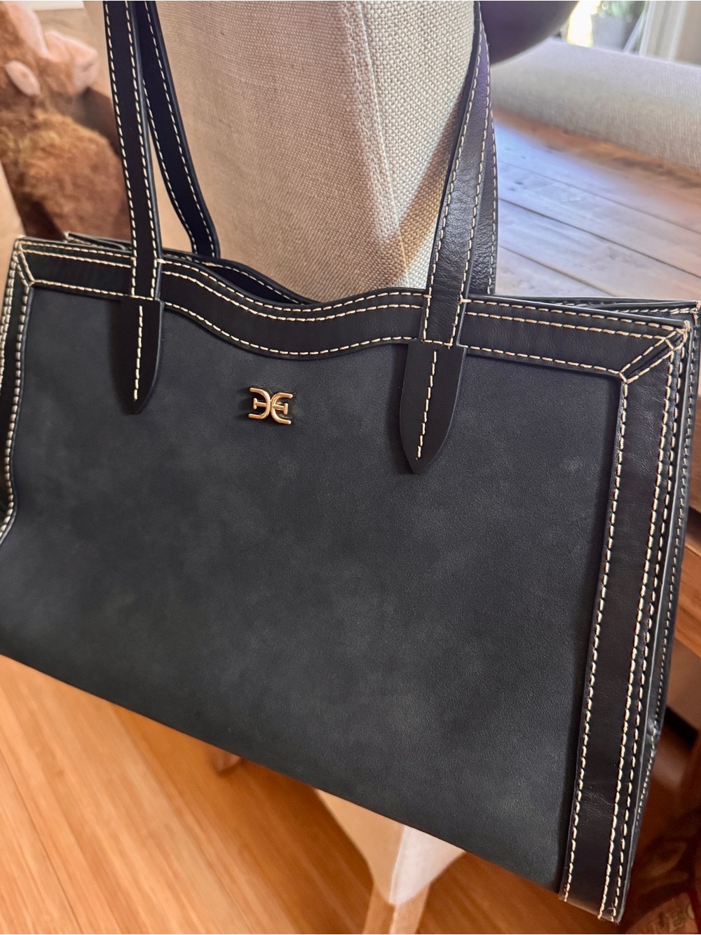 Beautiful Sam Edelman EE Logo Tote - Picture 2 of 11